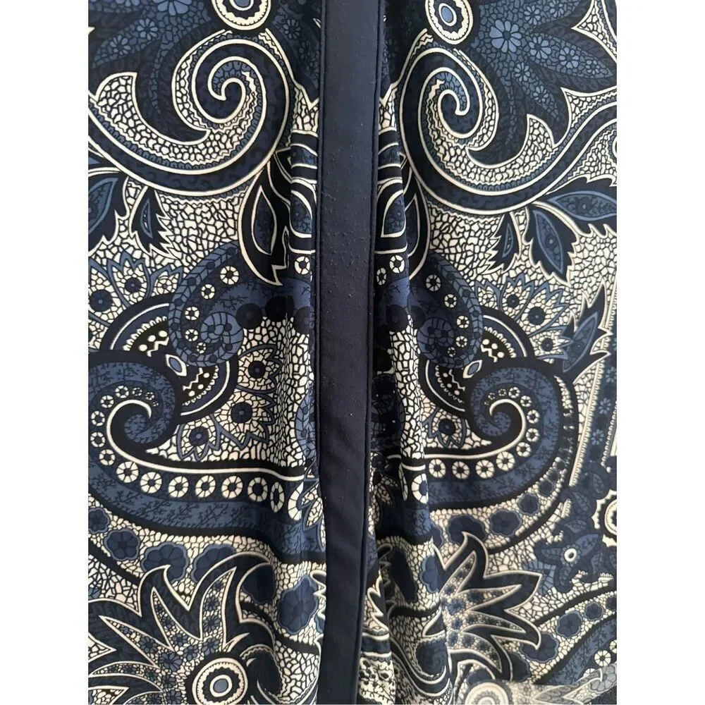 INC International Concepts Navy Cream Floral Paisley V-neck Sleeveless Blouse XS - Picture 3 of 4